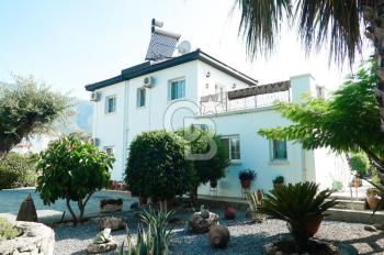 KKTC GİRNE BELLAPAİS BÖLGE 5+1 VİLLA YÜZME HAVUZLU