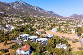 Kıbrıs Girne Ozanköy `de Satılık 4+1 Villa