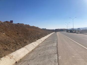 AFYON ÜÇOK EMLAKTAN GAZLIGÖL ANAYOL ÜZERİ SATILIK TURİZM ARSASI