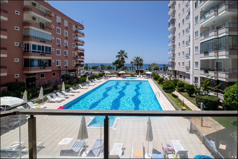 2+1 Luxury Flat By The Sea in a Fully Activity Site in Mahmutlar