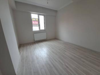GÜVENAY - ÇORUM ULUKAVAK MAH. ÖZGÜREVLER'DE SATILIK DAİRE 