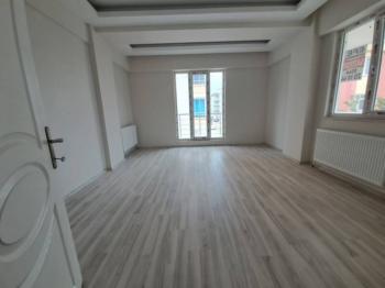 GÜVENAY - ÇORUM ULUKAVAK MAH. ÖZGÜREVLER'DE SATILIK DAİRE 