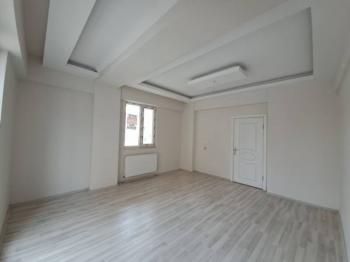 GÜVENAY - ÇORUM ULUKAVAK MAH. ÖZGÜREVLER'DE SATILIK DAİRE 