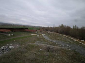 GÜVENAY - ÇORUM ALACA KAVŞAĞI İLERİSİ TARHAN CİVARINDA 8 DÖNÜM ÇİFTLİK