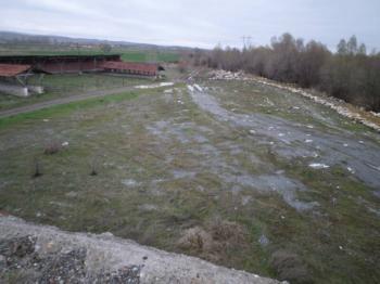 GÜVENAY - ÇORUM ALACA KAVŞAĞI İLERİSİ TARHAN CİVARINDA 8 DÖNÜM ÇİFTLİK