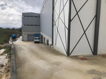 AKÇALAR HOSAB'TA TABANDA 4.500m2 SATILIK KAPALI FABRİKA