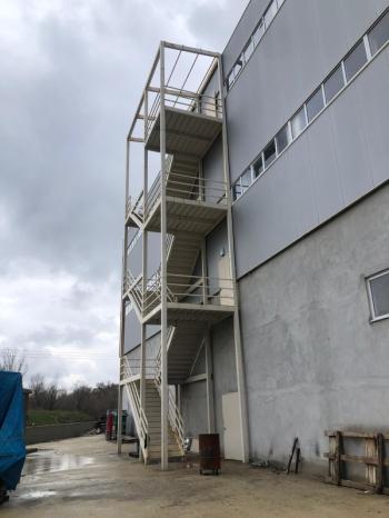 AKÇALAR HOSAB'TA TABANDA 4.500m2 SATILIK KAPALI FABRİKA