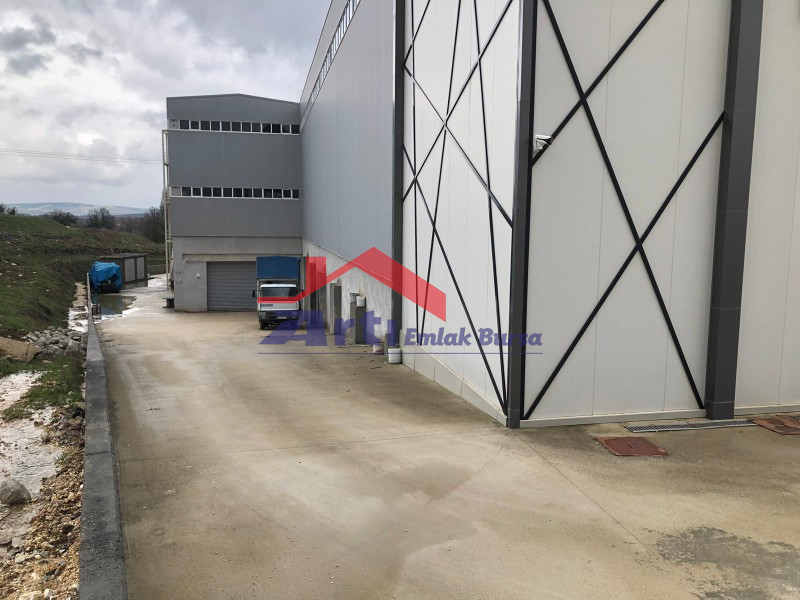 AKÇALAR HOSAB'TA TABANDA 4.500m2 SATILIK KAPALI FABRİKA