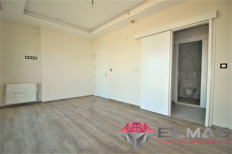    Elmas'tan Kuzeykent’te Panaromik Şehir Ve Deniz Manzaralı 3+1