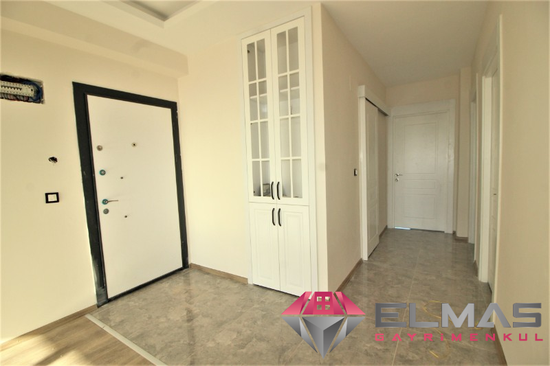    Elmas'tan Kuzeykent’te Panaromik Şehir Ve Deniz Manzaralı 3+1