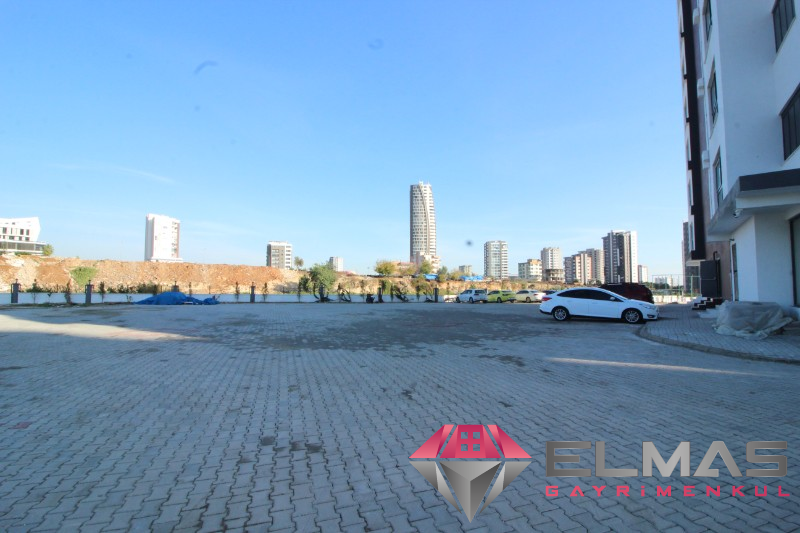    Elmas'tan Kuzeykent’te Panaromik Şehir Ve Deniz Manzaralı 3+1