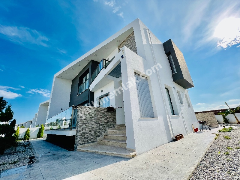 Tuzla’da satılık 3+1 dubleks lüks villa