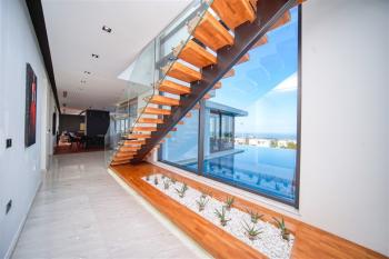 Kıbrıs Girne Bellapais 4+2  Kapanmaz Manzaralı Satılık Villa