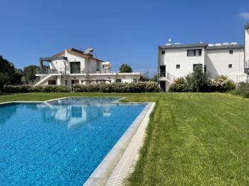  KIBRIS GİRNE ALSANCAK TA ANA CADDEYE YÜRÜME MESAFESİNDE HAVUZLI 1+1 DUBLEX DAİRE