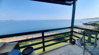 Urla Kalabak'ta Satılık Denize Sıfır Site içinde Muhteşem Villa