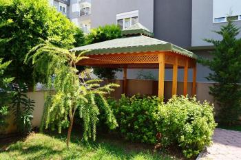 KONYAALTI LİMAN MAHALLESİNDE GOLDEN PARK 2'DE EŞYALI KİRALIK 1+1 DAİRE