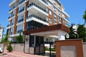 KONYAALTI LİMAN MAHALLESİNDE GOLDEN PARK 2'DE EŞYALI KİRALIK 1+1 DAİRE