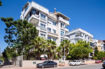 KONYAALTI HURMA MAHALLESİNDE SATILIK 2+1 DAİRE