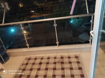 KONYAALTI HURMA MAHALLESİNDE EŞYALI KİRALIK 2+1 DAİRE