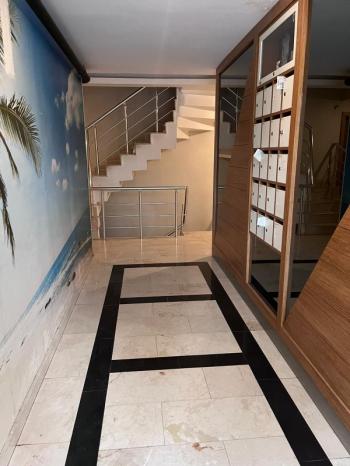 KONYAALTI HURMA MAHALLESİNDE EŞYALI KİRALIK 2+1 DAİRE