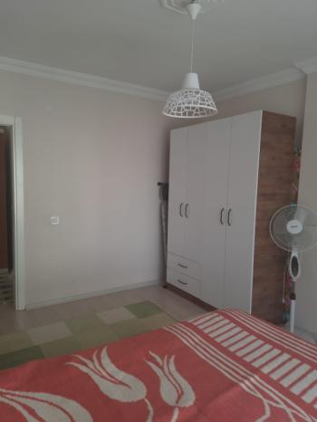 KONYAALTI HURMA MAHALLESİNDE EŞYALI KİRALIK 1+1 DAİRE