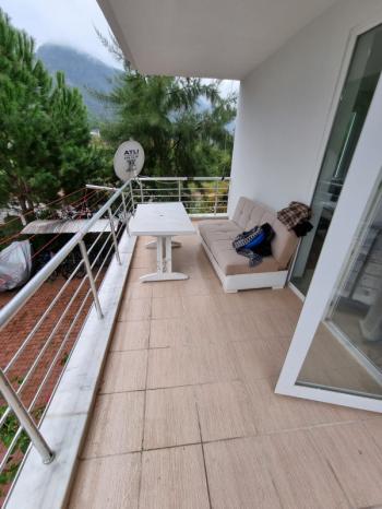 KONYAALTI SARISU MAHALLESİ ZÜBEYDE BİLEYDİ SİTESİNDE EŞYALI KİRALIK 1+1 DAİRE