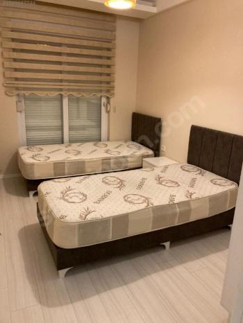 KONYAALTI HURMA MAHALLESİNDE EŞYALI KİRALIK 2+1 DAİRE