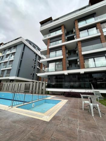 KONYAALTI LİMAN MAHALLESİNDE EŞYALI KİRALIK 2+1 DAİRE