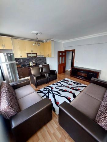 KONYAALTI LİMAN MAHALLESİNDE EŞYALI KİRALIK 2+1 DAİRE