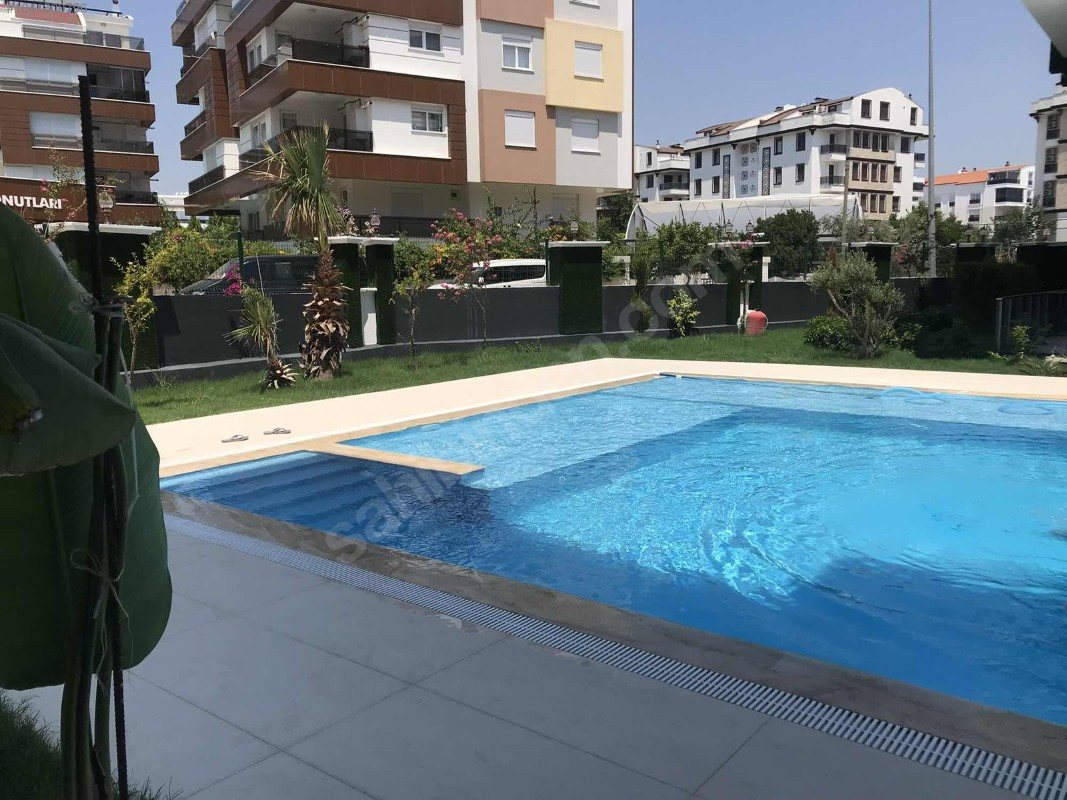 KONYAALTI UNCALI'DA SATILIK 4+1 LÜKS DAİRE