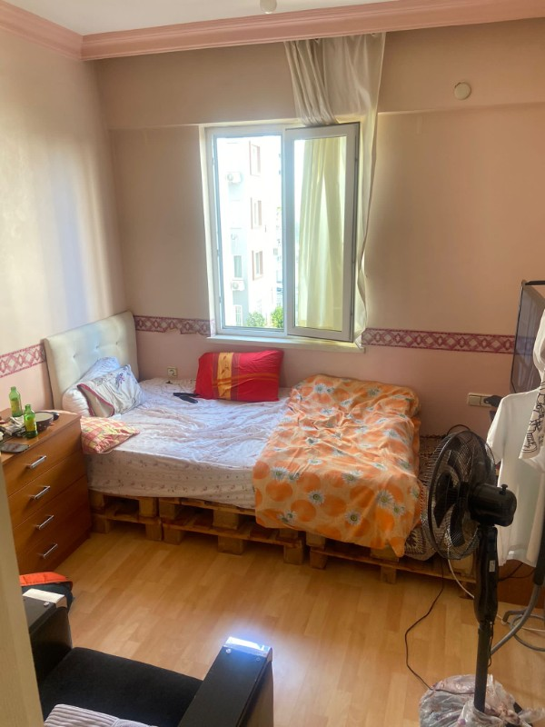 KONYAALTI UNCALI'DA SATILIK HAVUZLU 2+1 DAİRE