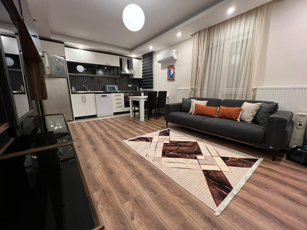 KONYAALTI LİMAN MAHALLESİNDE GOLDEN PARK 2'DE EŞYALI KİRALIK 1+1 DAİRE