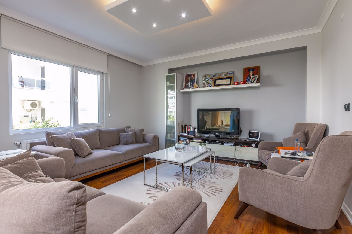 KONYAALTI HURMA MAHALLESİNDE SATILIK 2+1 DAİRE