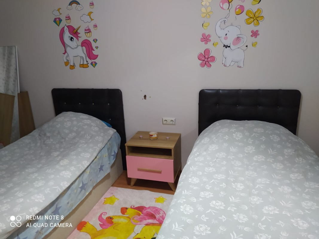 KONYAALTI HURMA MAHALLESİNDE EŞYALI KİRALIK 2+1 DAİRE