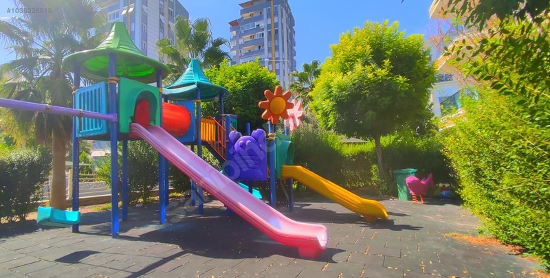 KONYAALTI HURMA MAHALLESİNDE SATILIK LÜKS 2+1 DAİRE