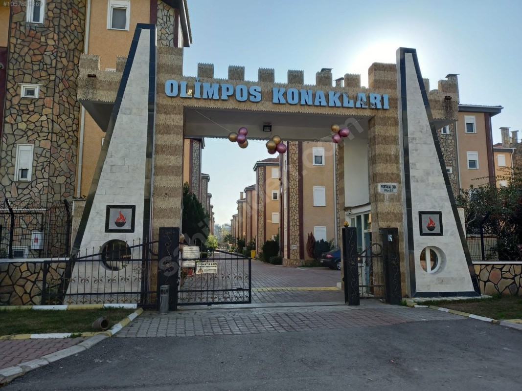KONYAALTI ULUÇ'TA SATILIK 3+1 BAHÇE DUBLEKS