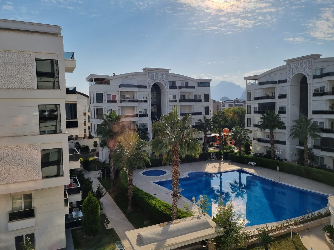 KONYAALTI UNCALI MAHALLESİNDE EŞYALI KİRALIK 4+1 DAİRE