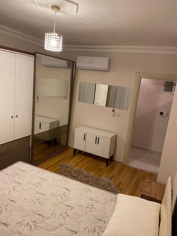KONYAALTI HURMA MAHALLESİNDE EŞYALI KİRALIK 2+1 DAİRE