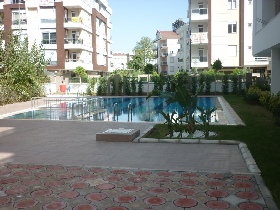 KONYAALTI HURMA MAHALLESİ AQUA HOMES SİTESİNDE EŞYALI KİRALIK 1+1 DAİRE