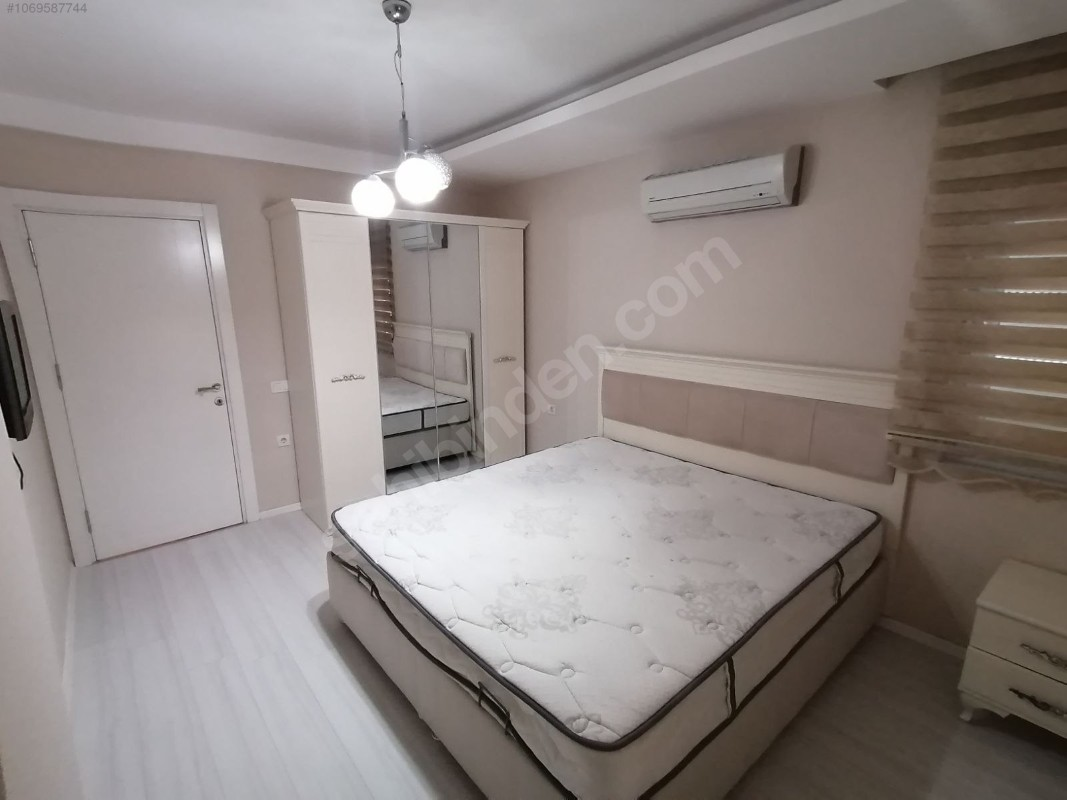 KONYAALTI HURMA MAHALLESİNDE EŞYALI KİRALIK 2+1 DAİRE