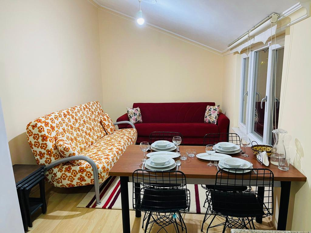 KONYAALTI PINARBAŞI MAHALLESİNDE EŞYALI KİRALIK 1+1 DAİRE