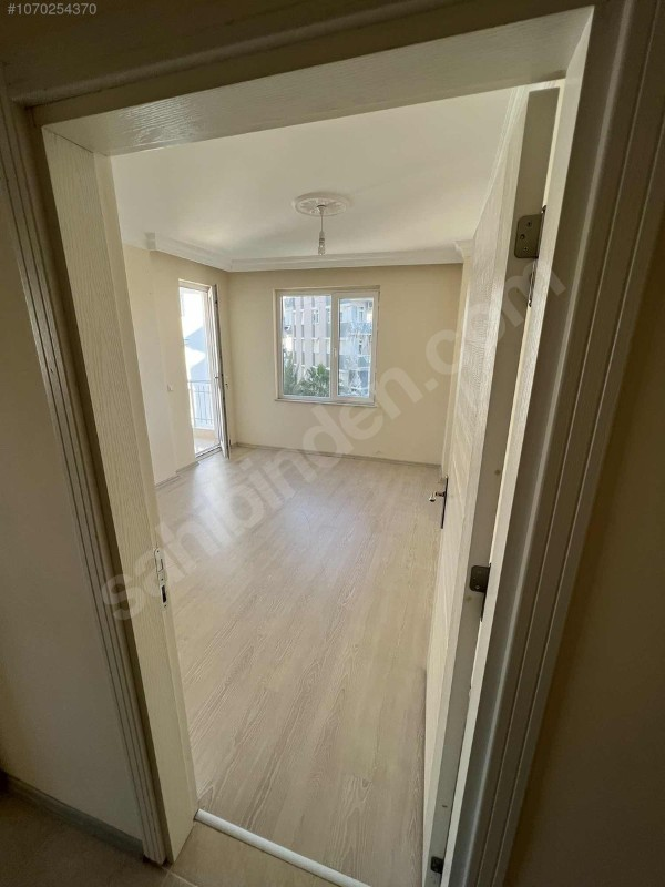 KONYAALTI ÖĞRETMENEVLERİNDE KİRALIK BOŞ 2+1 DAİRE