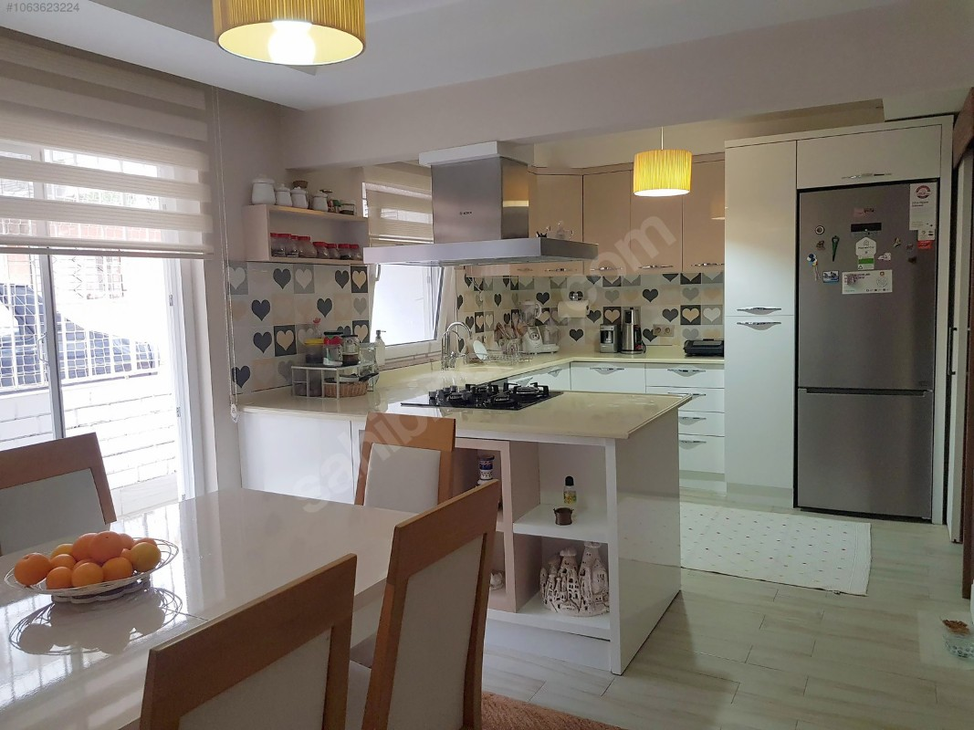 MURATPAŞA BAHÇELİEVLER MAHALLESİNDE EŞYALI SATILIK 3+1 DAİRE