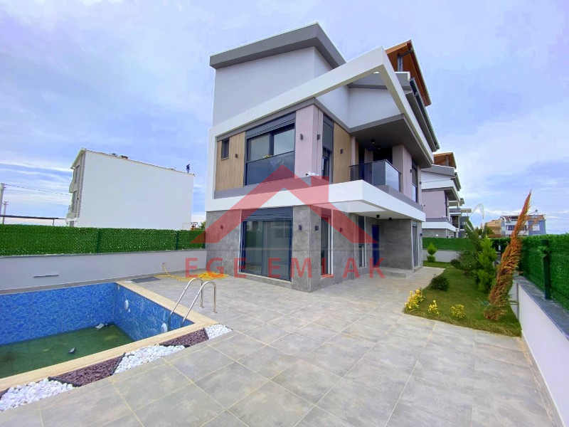 Didim'de Satılık Lüks Villa