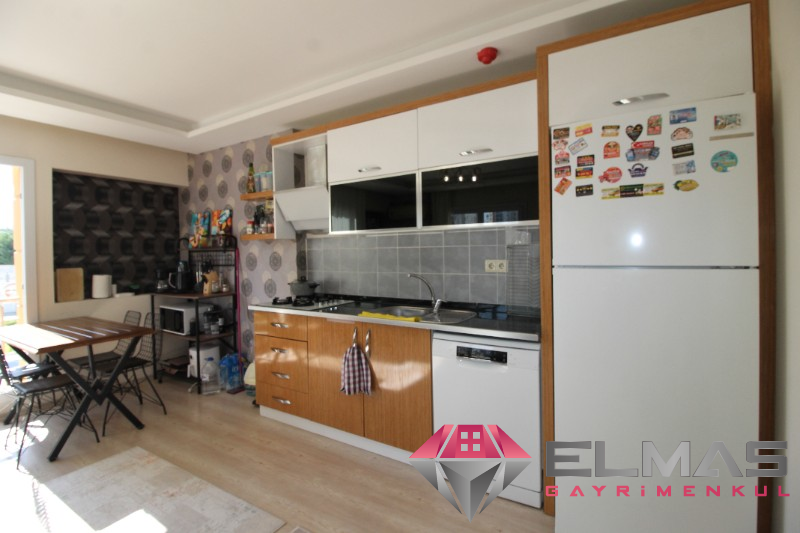Elmas'tan Çiftlikköy’de Cepheleri Açık Site İçi Tek Blok 2+1