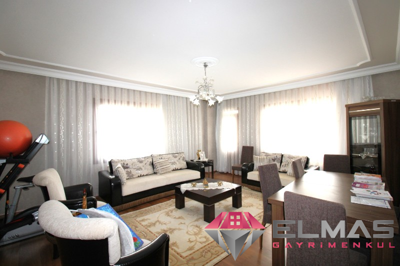 Elmas’tan Forum Yaşam Civarı Site İçi Arakat Full Yapılı