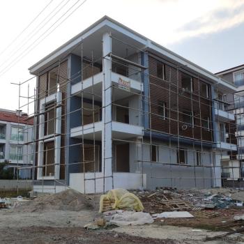 Döşemealtı Yeniköy Mahallesi'nde SAHİBİNDEN KOMPLE SATILIK Lüx daireler