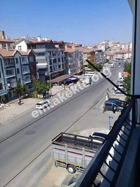 Ankara Keçiören Ufuktepe'de Caddede Daire