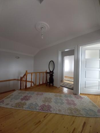 Güvenay - Çorum Ayarık Bağlarında Satılık Bağ Evi