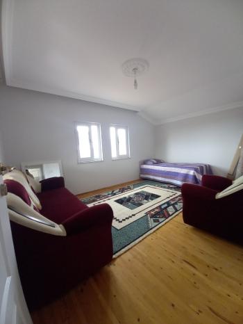 Güvenay - Çorum Ayarık Bağlarında Satılık Bağ Evi